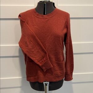 Tahari Women's Rust Crew Neck Sweater